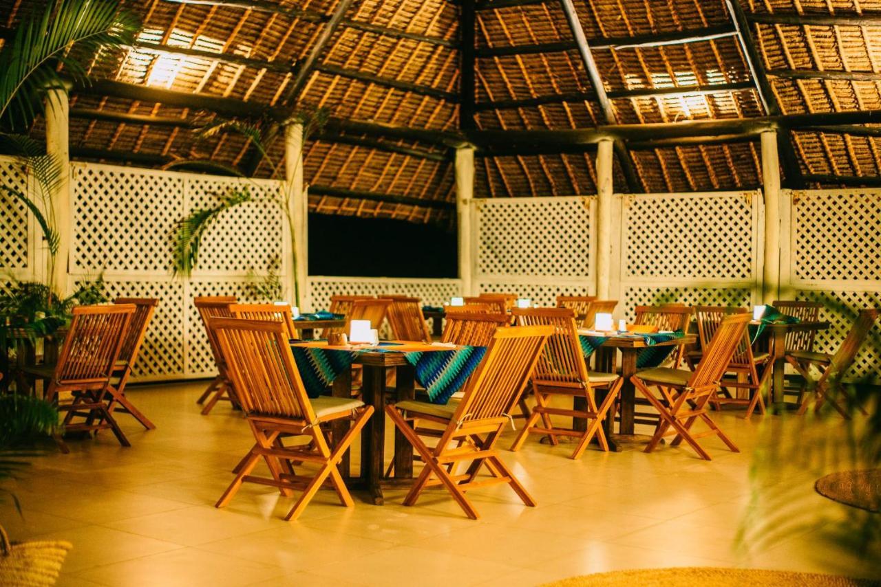 Kivuli Beach Resort Paje Extérieur photo
