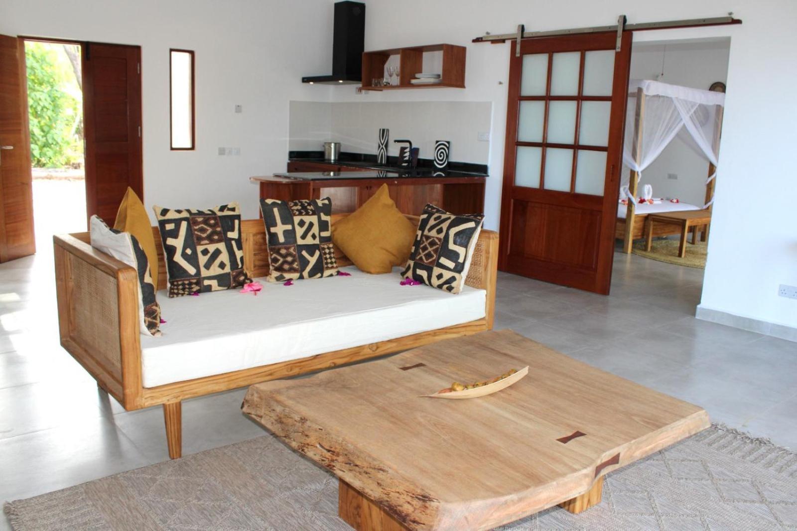 Kivuli Beach Resort Paje Extérieur photo