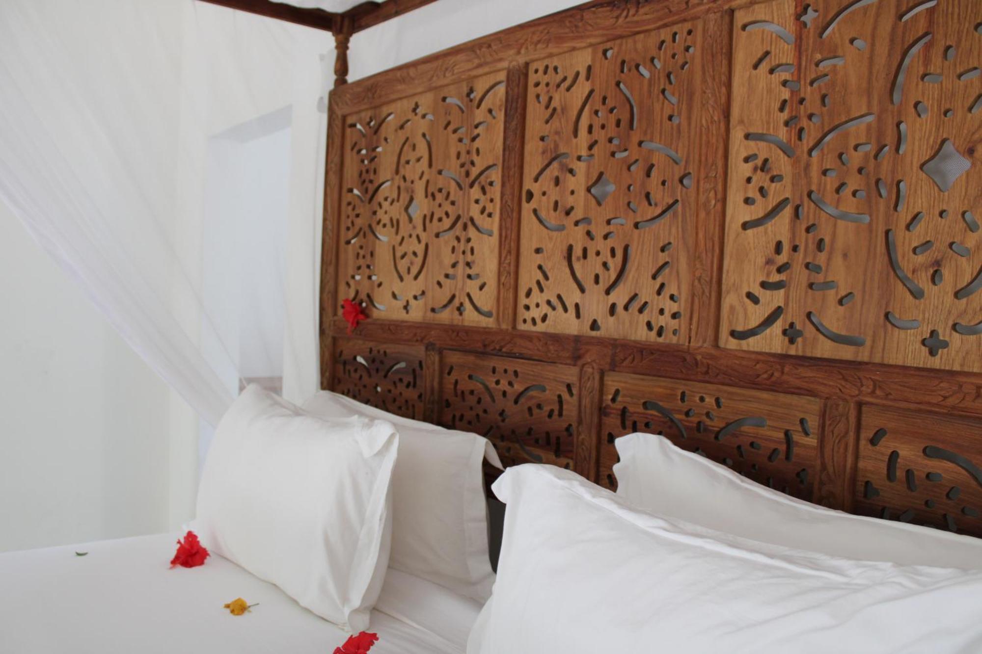 Kivuli Beach Resort Paje Extérieur photo