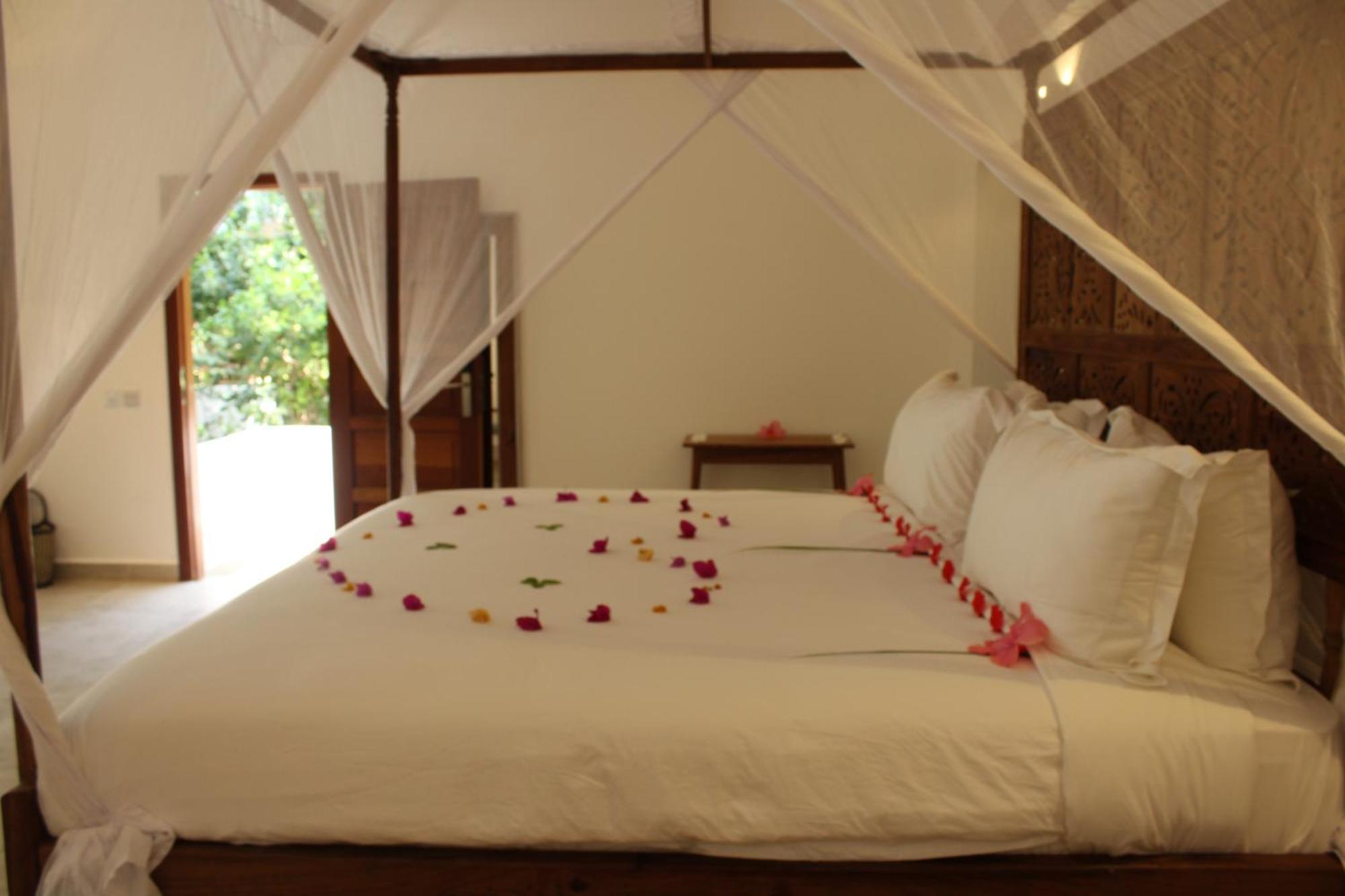 Kivuli Beach Resort Paje Extérieur photo