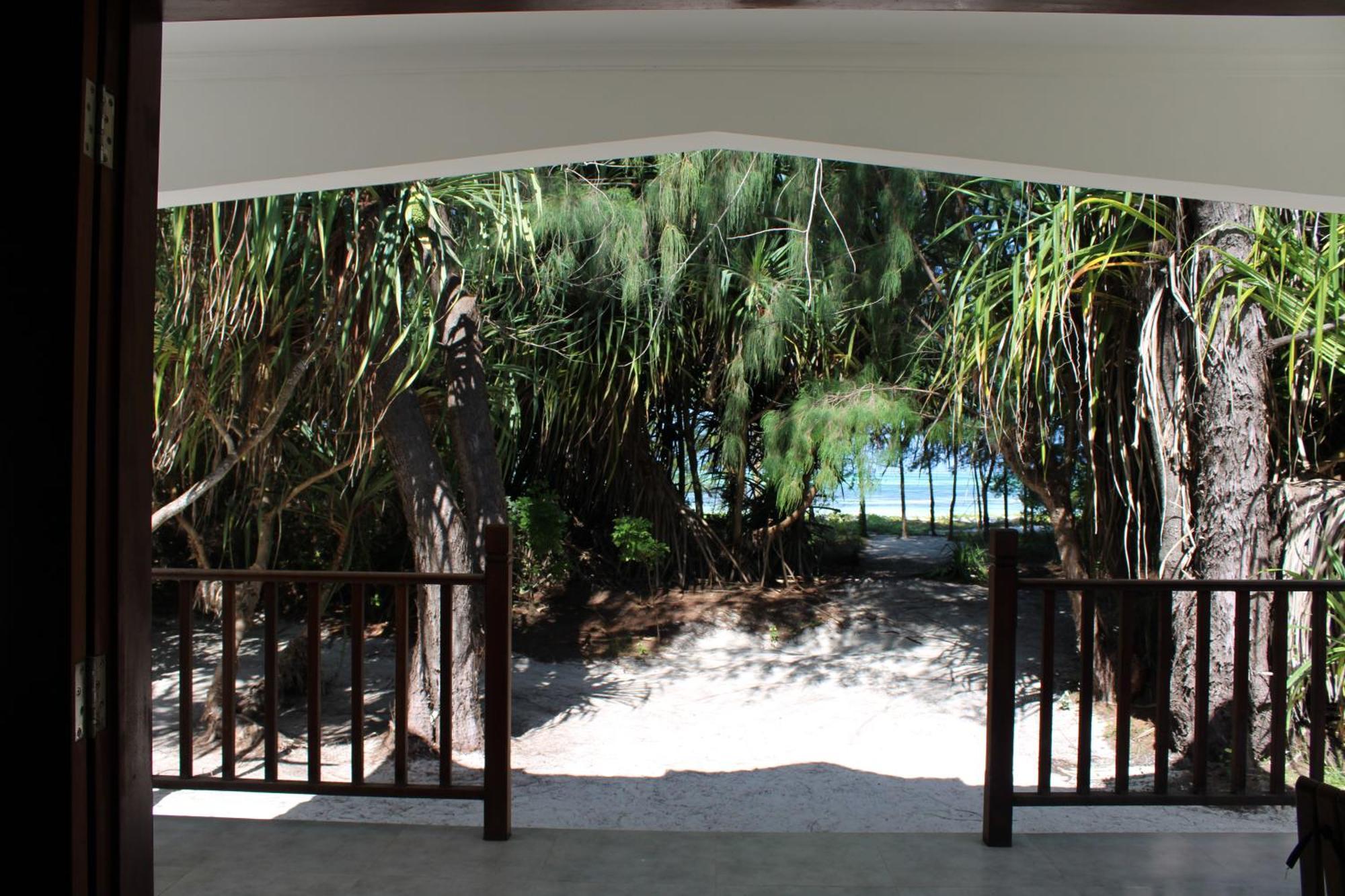 Kivuli Beach Resort Paje Extérieur photo